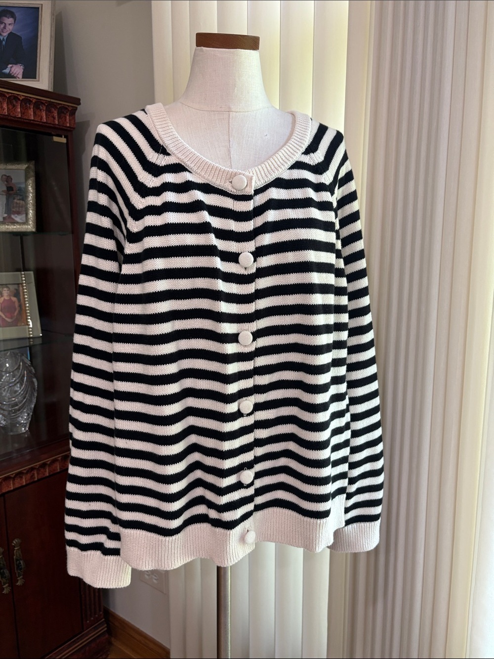 Universal Thread Black & White Striped Button-Front cotton Cardigan size 3X